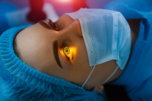 Cirurgia refrativa: entenda o procedimento que corrige problemas de visão